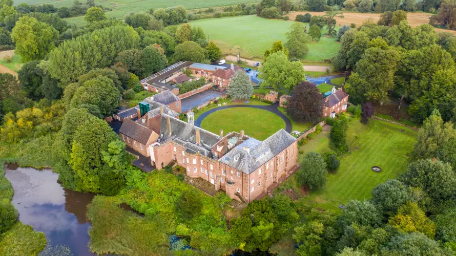 A photo showing Hartlebury Castle from above.